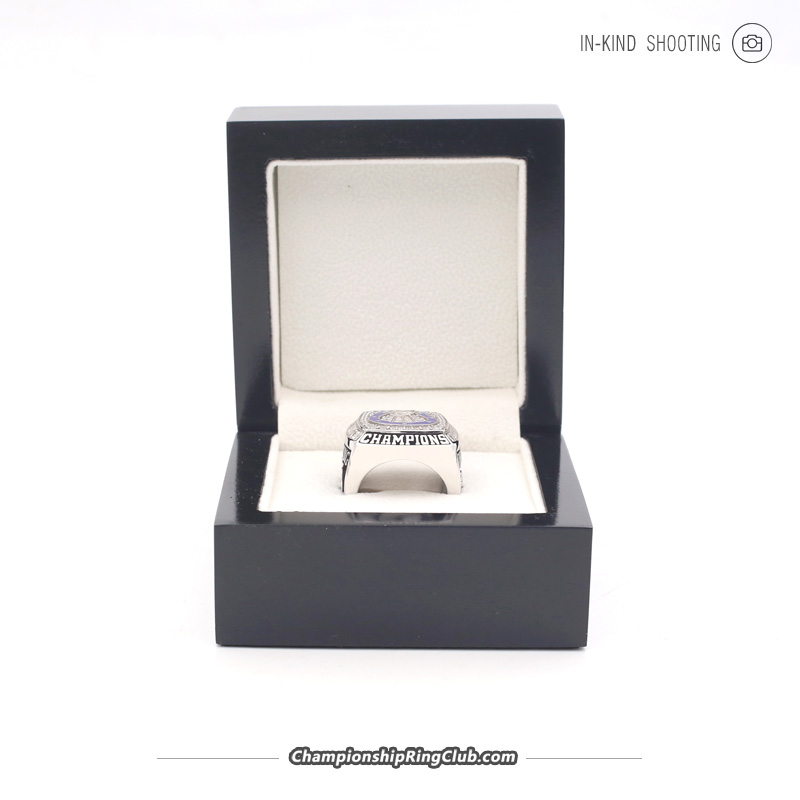 2006 Chicago Bears NFC Championship Ring - www.championshipringclub.com