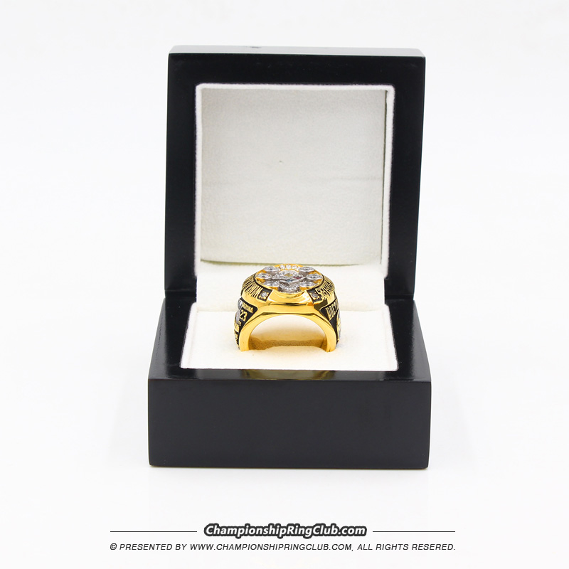 10K Pittsburgh Steelers Enamel Football Team Ring Yellow Gold – M