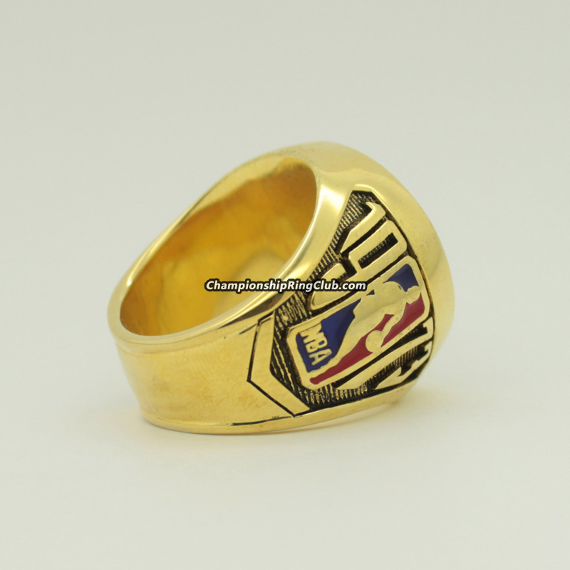 1973 New York Knicks NBA championship ring - MVP Ring