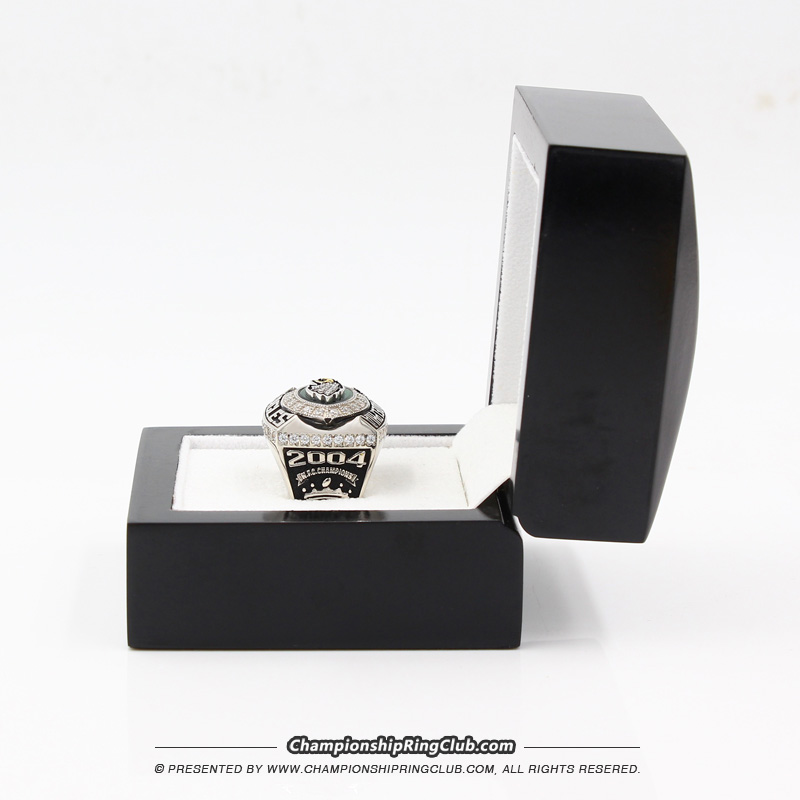 2004 PHILADELPHIA EAGLES NFC CHAMPIONSHIP RING & PRESENTATION BOX