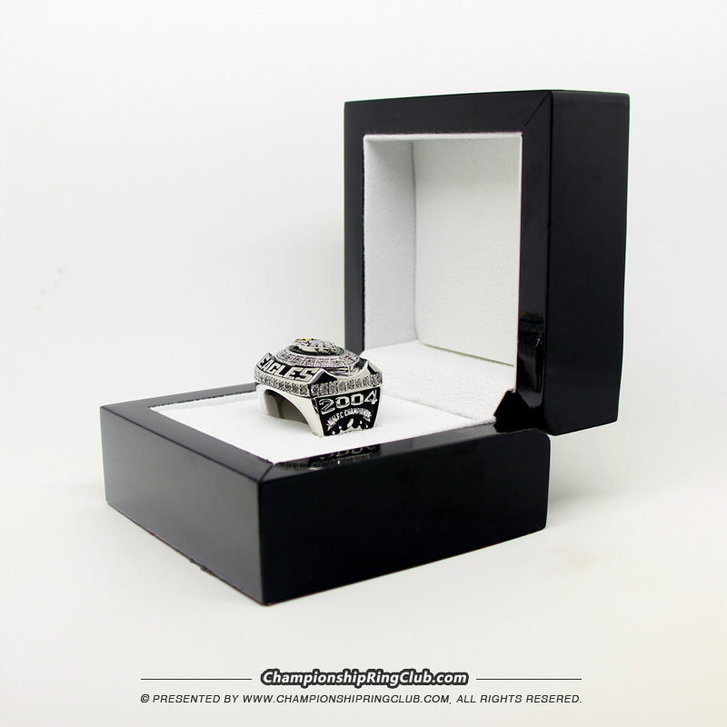 2004 PHILADELPHIA EAGLES NFC CHAMPIONSHIP RING & PRESENTATION BOX - Buy and  Sell Championship Rings