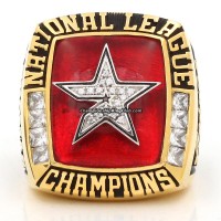 NL championship ring ceremony a 13.5 carat highlight